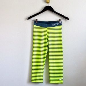 NEW! NIKE PRO Cropped Capri Leggings Striped Neon Yellow Gray Womens SZ S